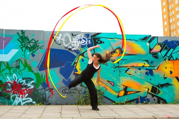 MovementInWorship_Graffiti-Wall_Brighton_Kirsty-Hallett_-Dance-Ribbons_1785